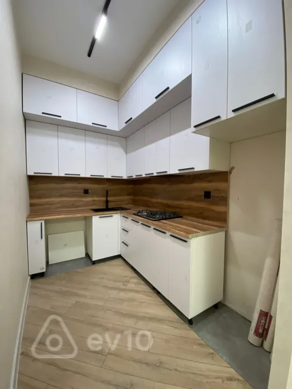 Satılır 2 otaqlı yeni tikili 90 m²