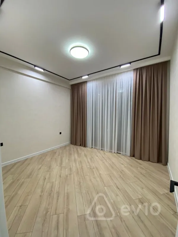 Satılır 2 otaqlı yeni tikili 90 m²