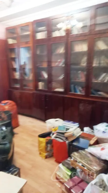 Satılır 3 otaqlı köhnə tikili 90 m²