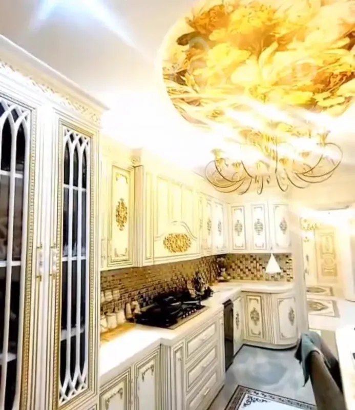 Satılır 4 otaqlı yeni tikili 150 m²