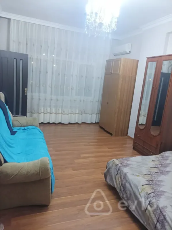 Kirayə verilir 1 otaqlı yeni tikili 50 m²