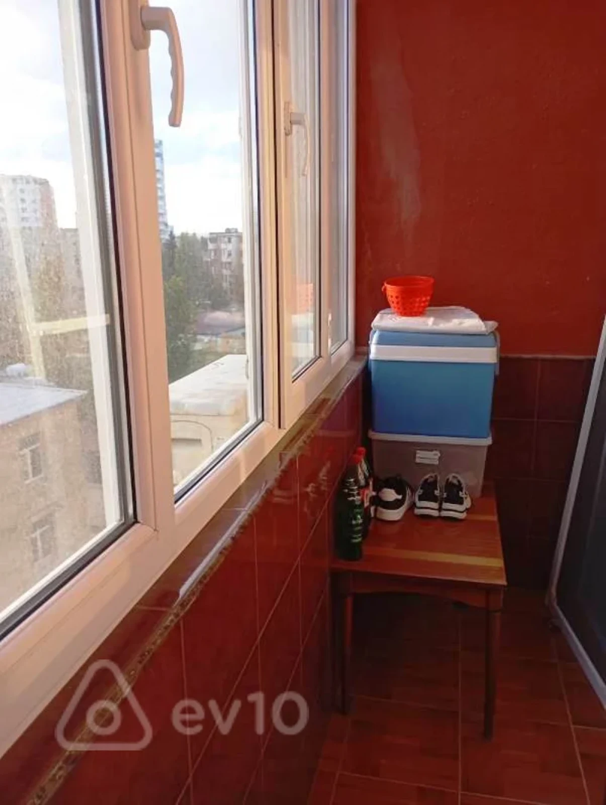 Kirayə verilir 3 otaqlı yeni tikili 100 m²