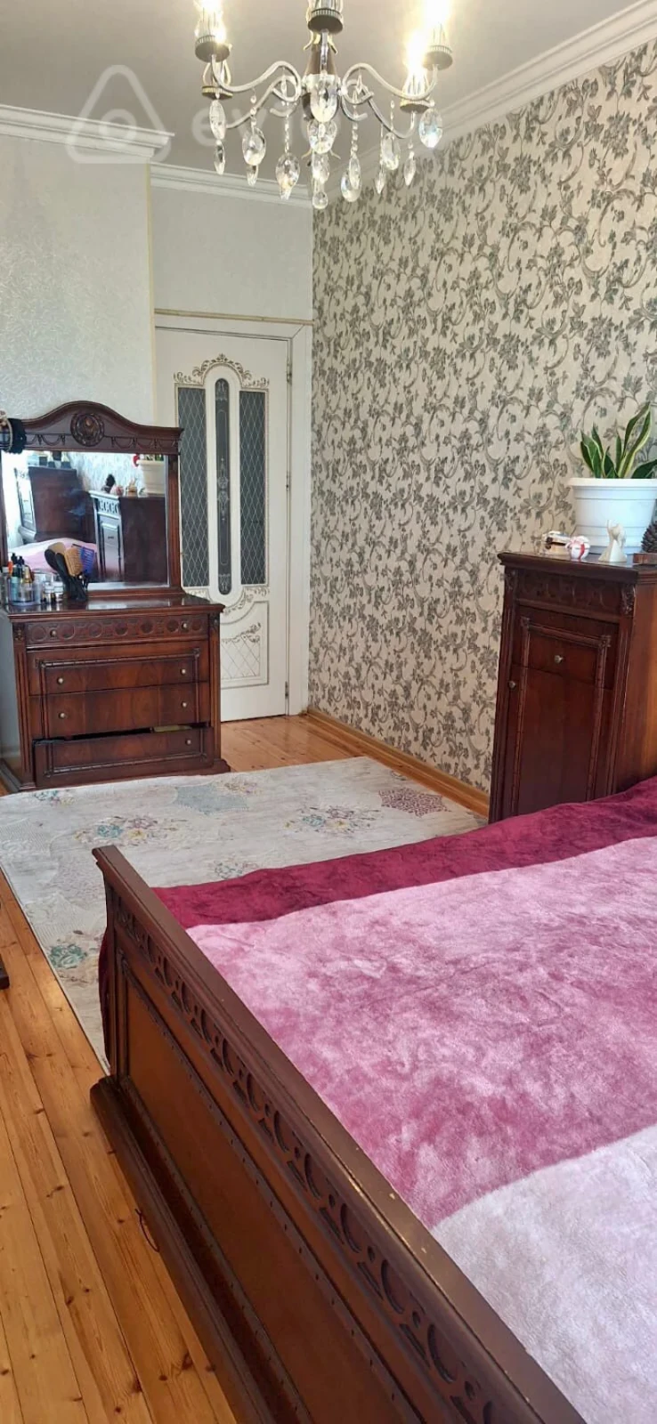 Satılır 2 otaqlı yeni tikili 60 m²