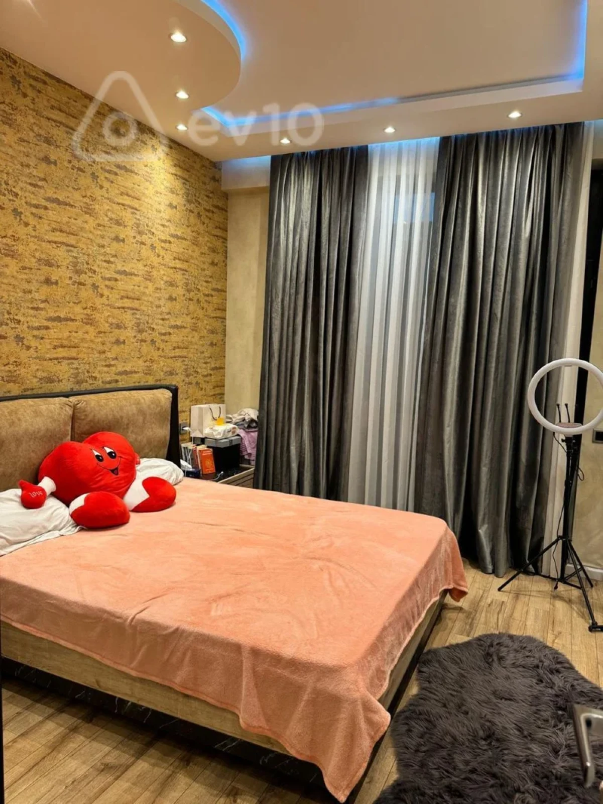 Kirayə verilir 2 otaqlı yeni tikili 60 m²