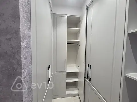 Satılır 2 otaqlı yeni tikili 70 m²