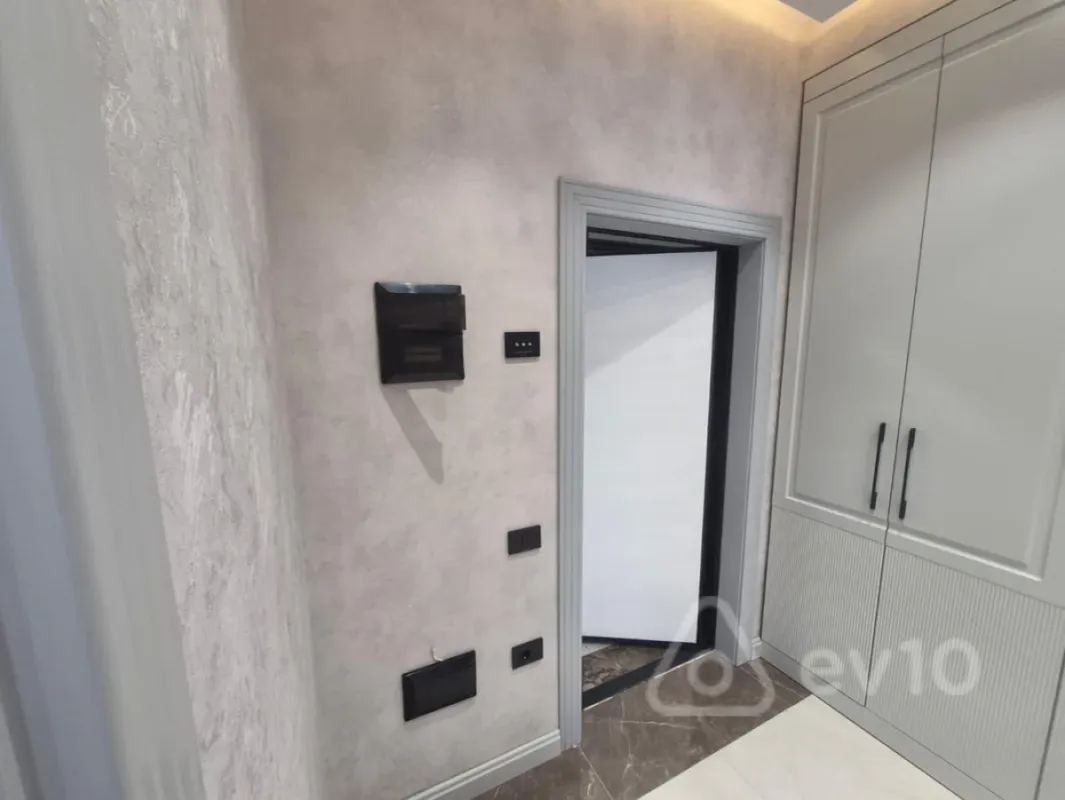 Satılır 2 otaqlı yeni tikili 70 m²