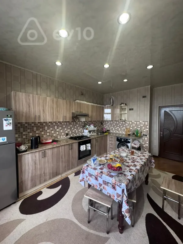 Kirayə verilir 3 otaqlı yeni tikili 100 m²