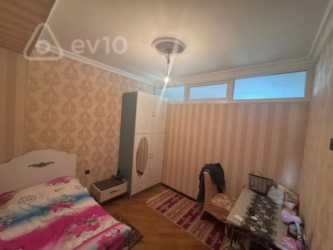 Kirayə verilir 3 otaqlı yeni tikili 100 m²