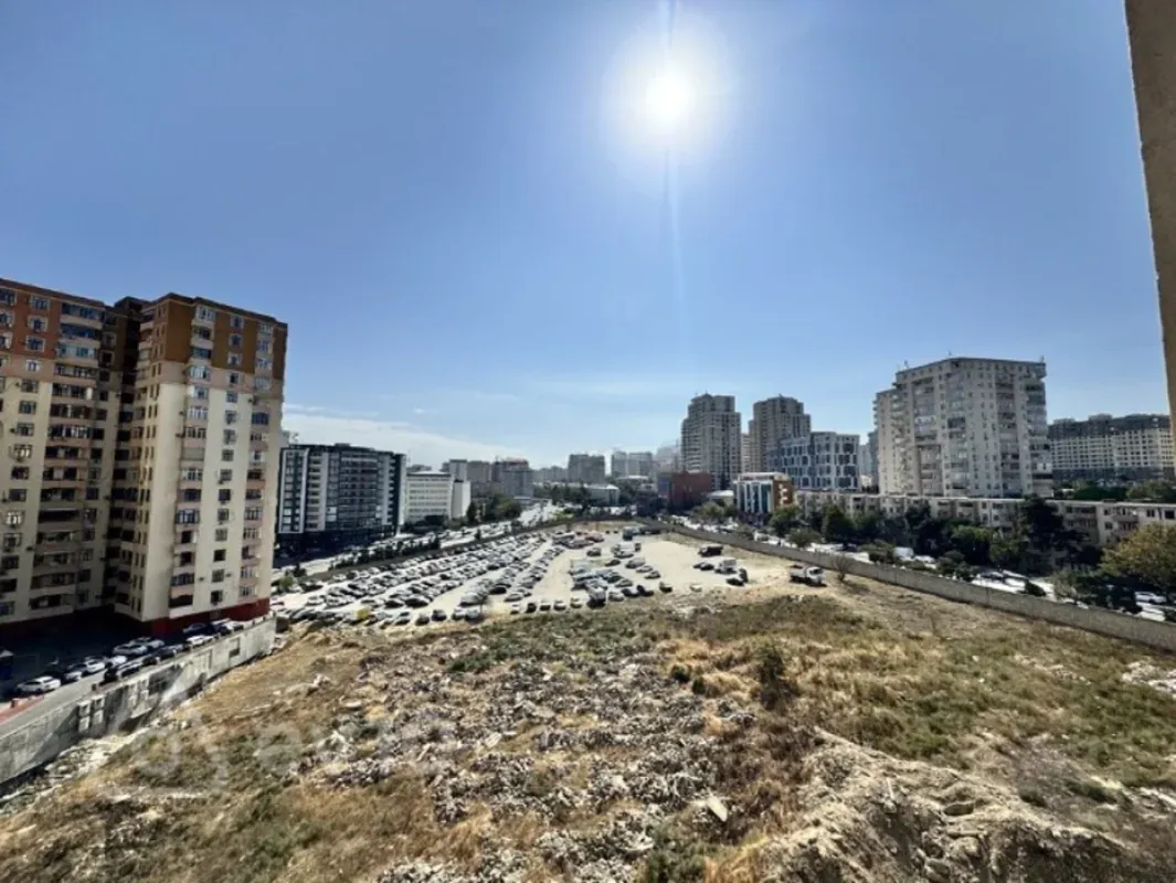 Satılır 4 otaqlı yeni tikili 160 m²
