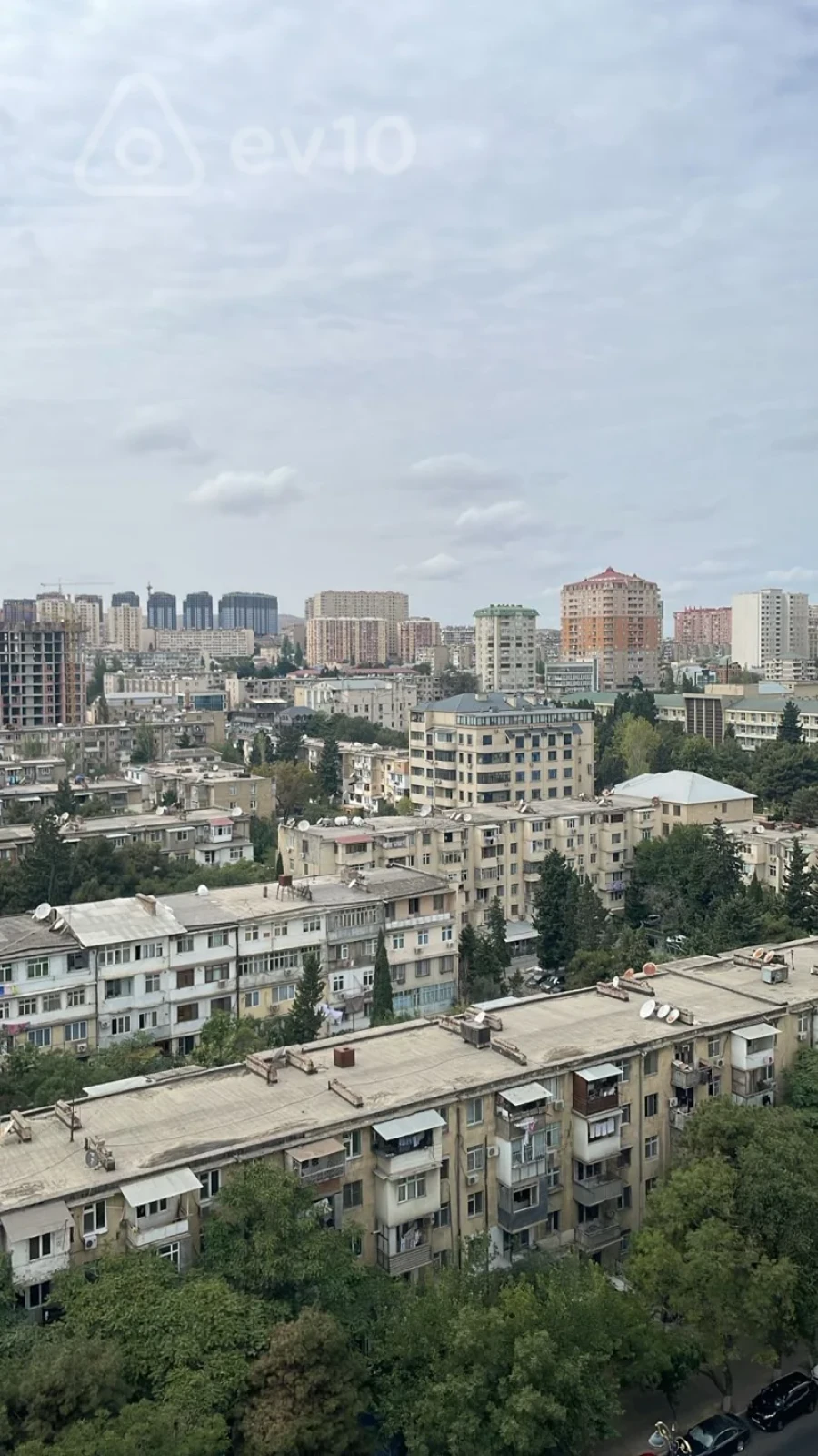 Satılır 4 otaqlı yeni tikili 160 m²