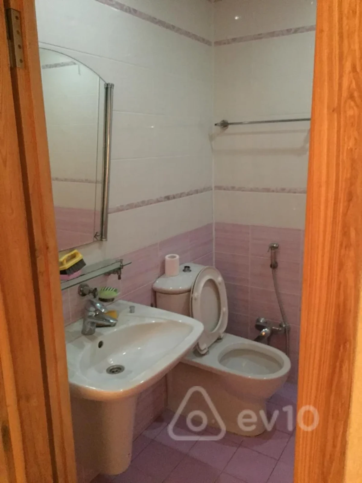 Satılır 7 otaqlı yeni tikili 270 m²