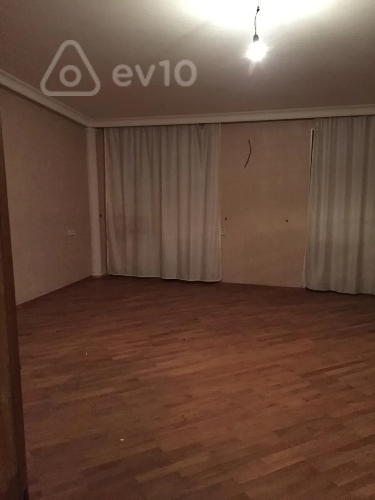 Satılır 7 otaqlı yeni tikili 270 m²