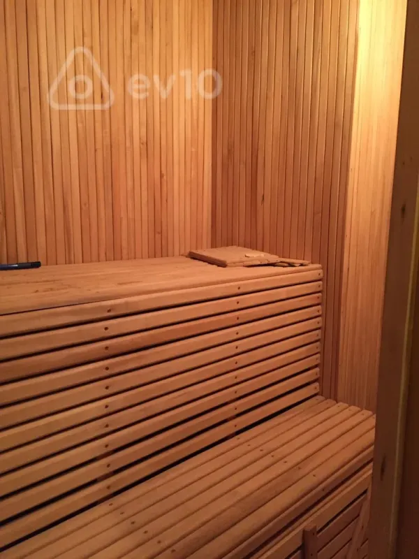 Satılır 7 otaqlı yeni tikili 270 m²