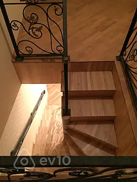 Satılır 7 otaqlı yeni tikili 270 m²