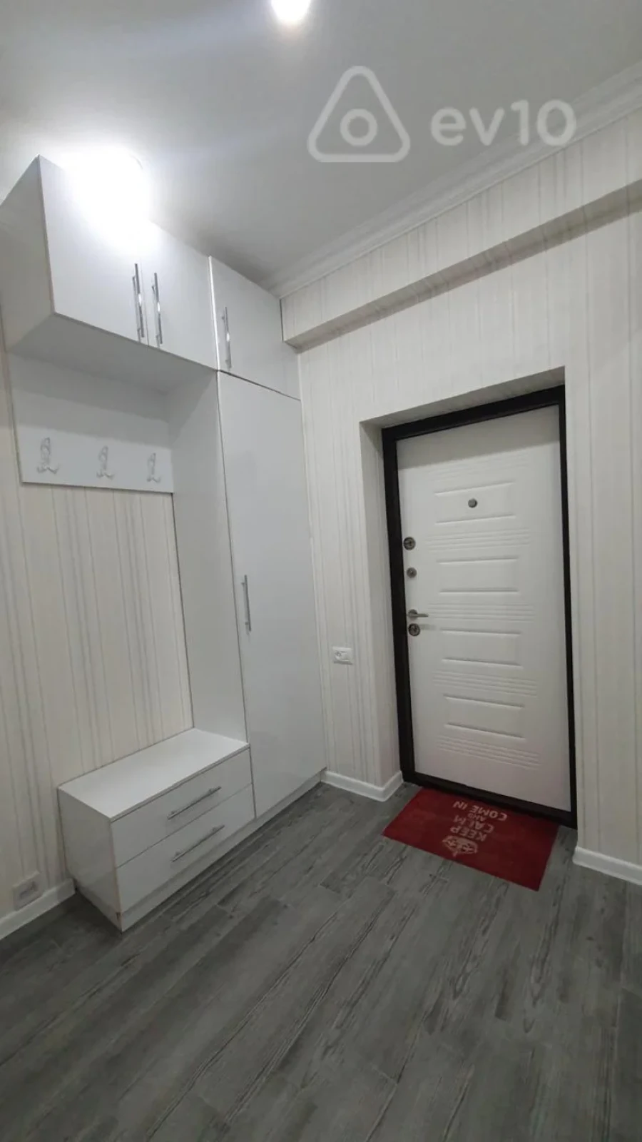 Kirayə verilir 2 otaqlı yeni tikili 67 m²