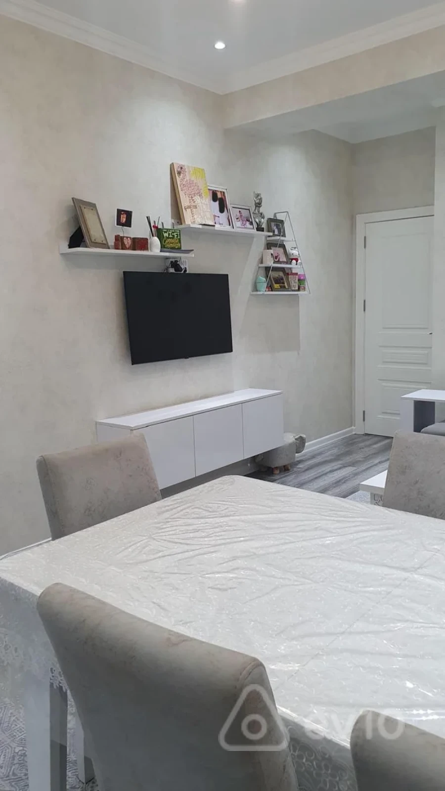 Kirayə verilir 2 otaqlı yeni tikili 67 m²