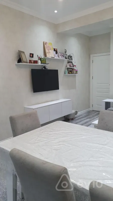 Kirayə verilir 2 otaqlı yeni tikili 67 m²