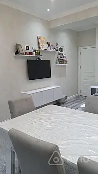 Kirayə verilir 2 otaqlı yeni tikili 67 m²
