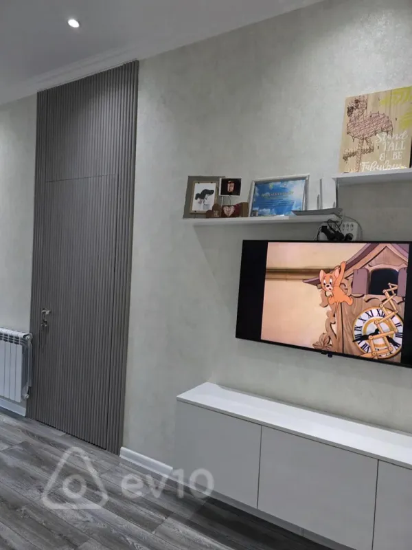 Kirayə verilir 2 otaqlı yeni tikili 67 m²