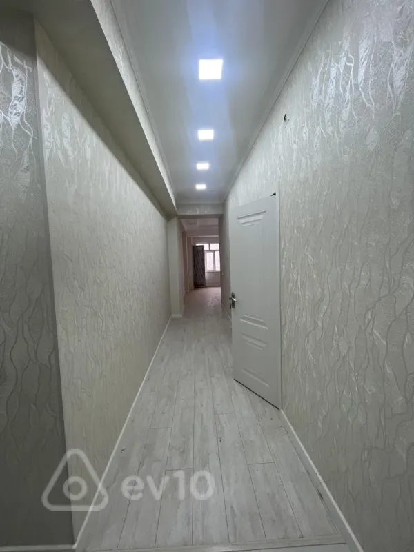 Satılır 2 otaqlı yeni tikili 62 m²