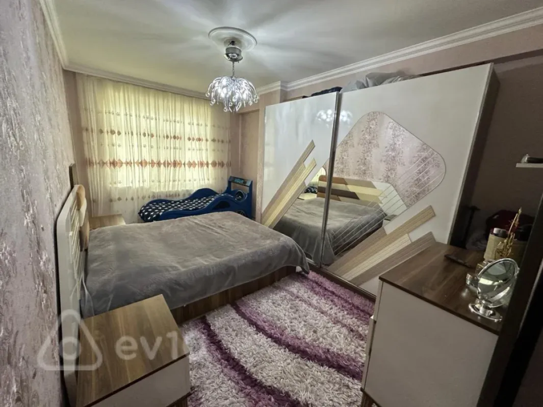 Satılır 2 otaqlı yeni tikili 50 m²