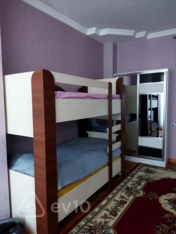 Kirayə verilir 2 otaqlı yeni tikili 60 m²