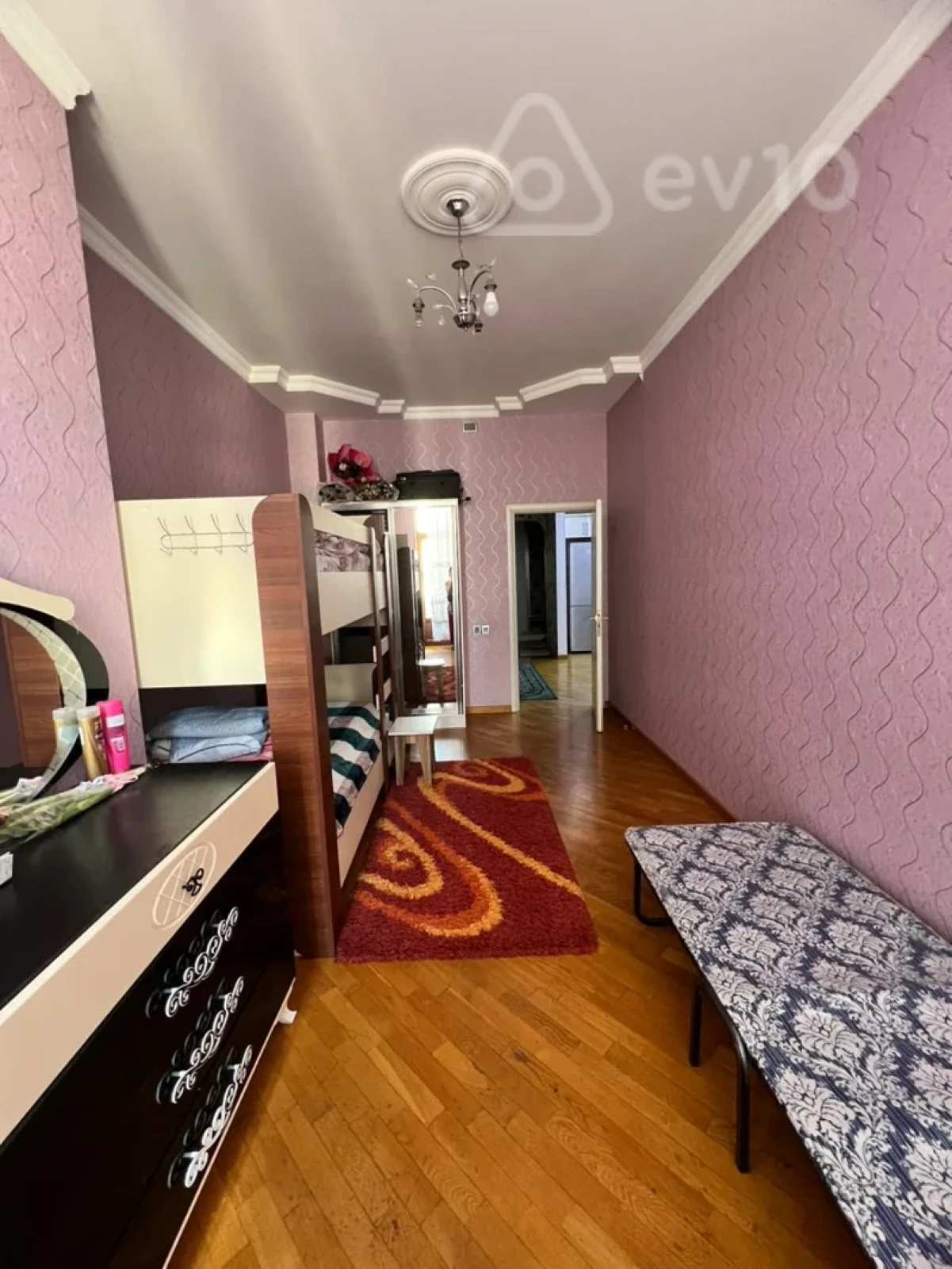 Kirayə verilir 2 otaqlı yeni tikili 60 m²