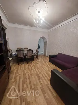 Kirayə verilir 3 otaqlı köhnə tikili 88 m²