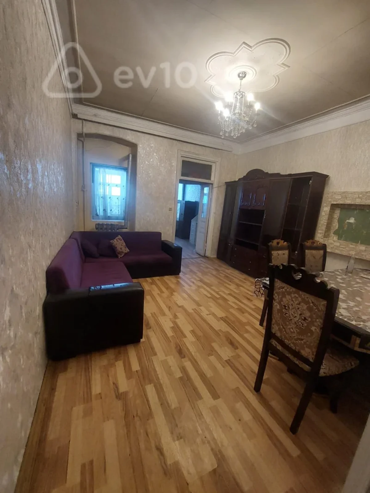 Kirayə verilir 3 otaqlı köhnə tikili 88 m²