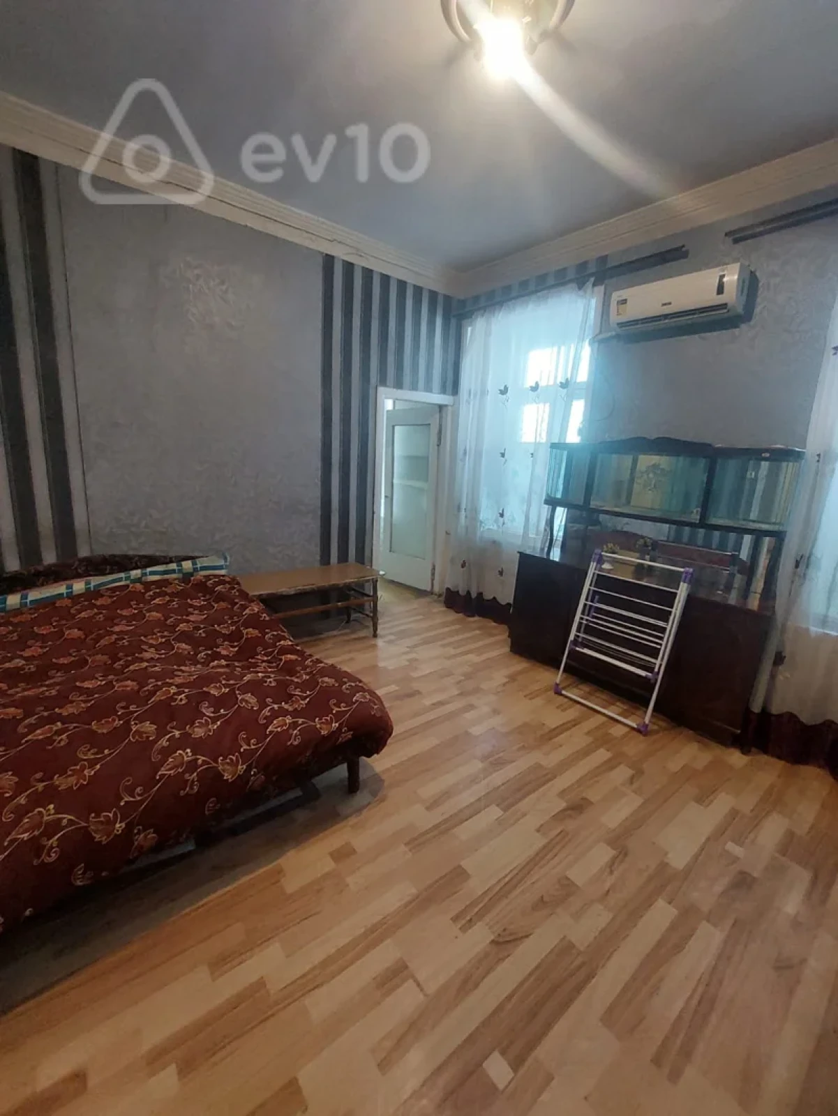 Kirayə verilir 3 otaqlı köhnə tikili 88 m²