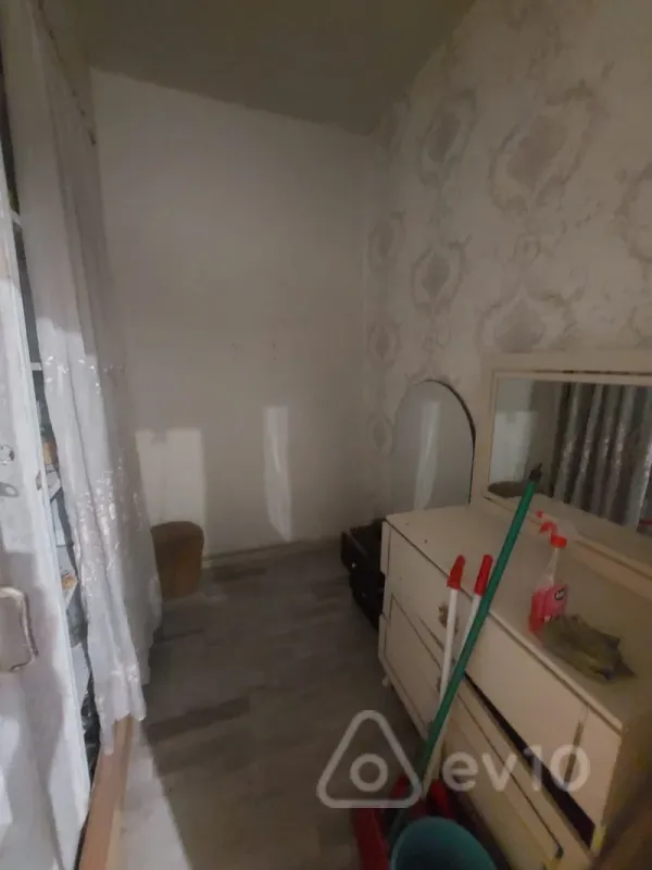 Kirayə verilir 3 otaqlı köhnə tikili 88 m²