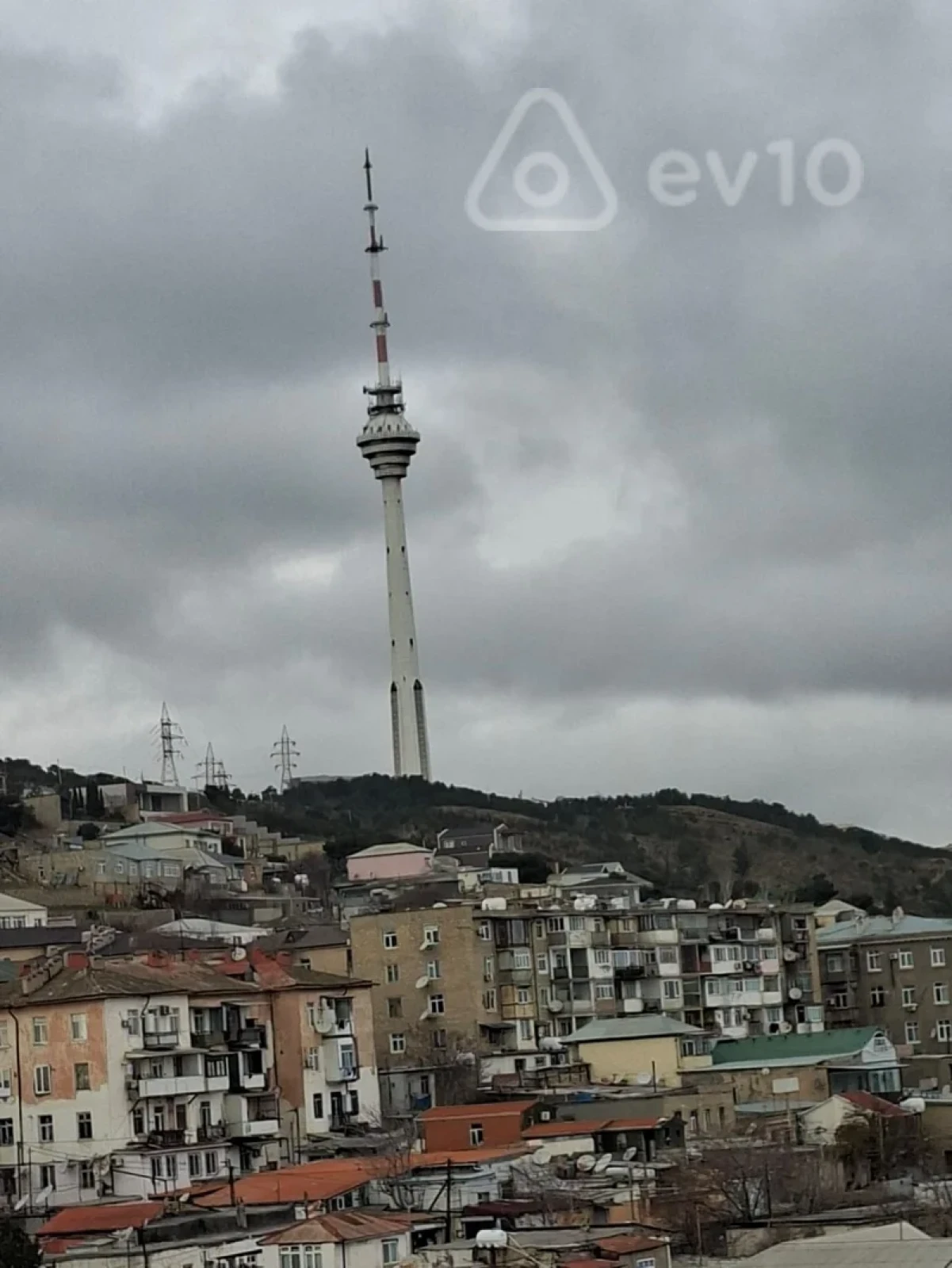 Satılır 2 otaqlı yeni tikili 95 m²