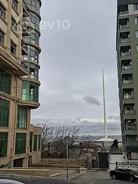 Satılır 2 otaqlı yeni tikili 95 m²