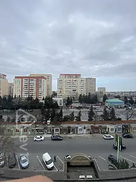 Satılır 2 otaqlı köhnə tikili 55 m²