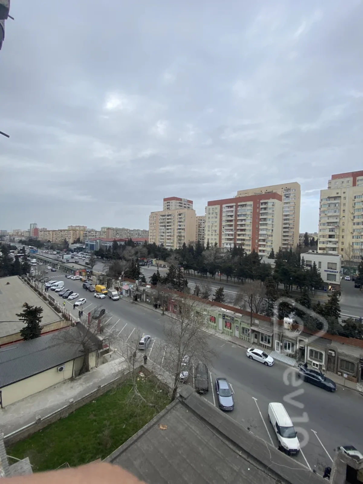 Satılır 2 otaqlı köhnə tikili 55 m²