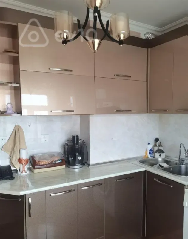 Satılır 2 otaqlı köhnə tikili 60 m²