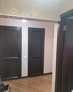 Satılır 2 otaqlı köhnə tikili 60 m²