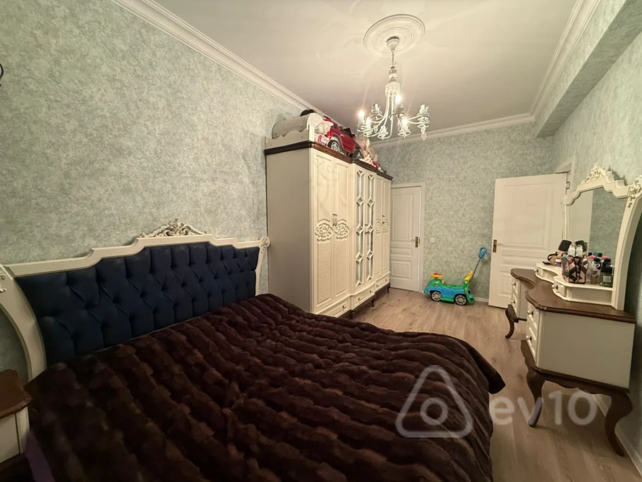 Satılır 3 otaqlı yeni tikili 92.5 m²