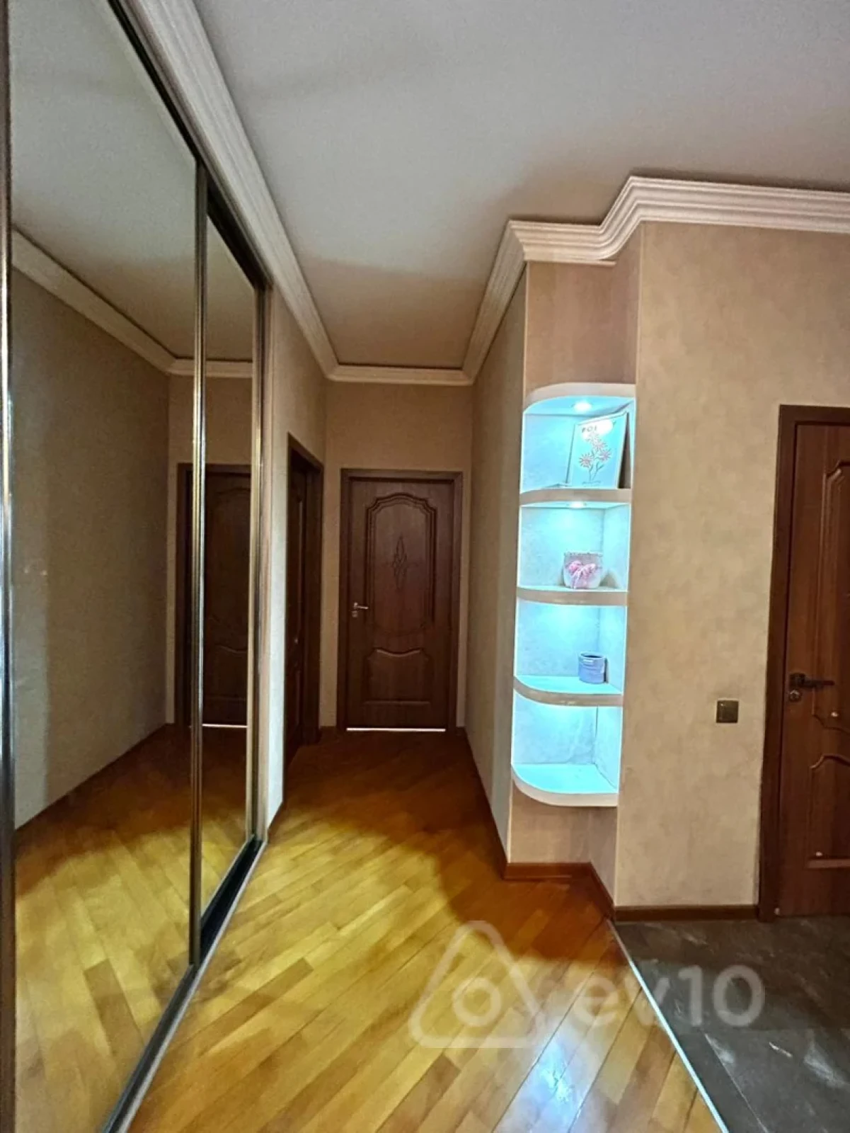 Satılır 3 otaqlı yeni tikili 85 m²
