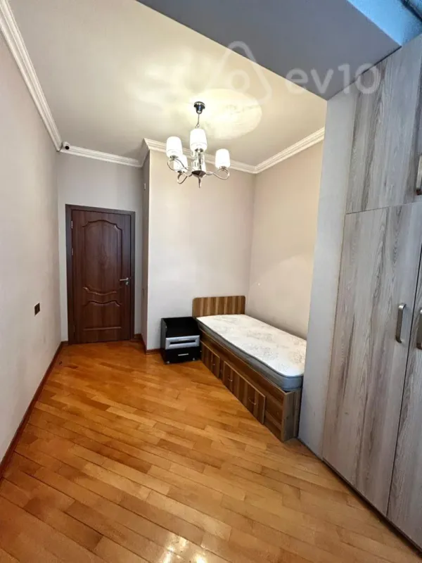 Satılır 3 otaqlı yeni tikili 85 m²