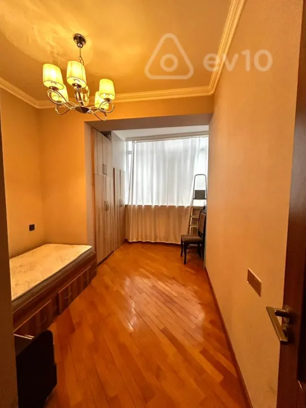 Satılır 3 otaqlı yeni tikili 85 m²