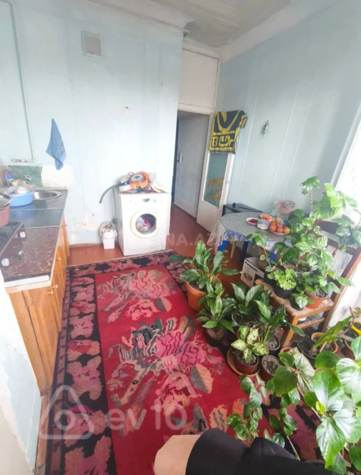 Satılır 2 otaqlı köhnə tikili 60 m²