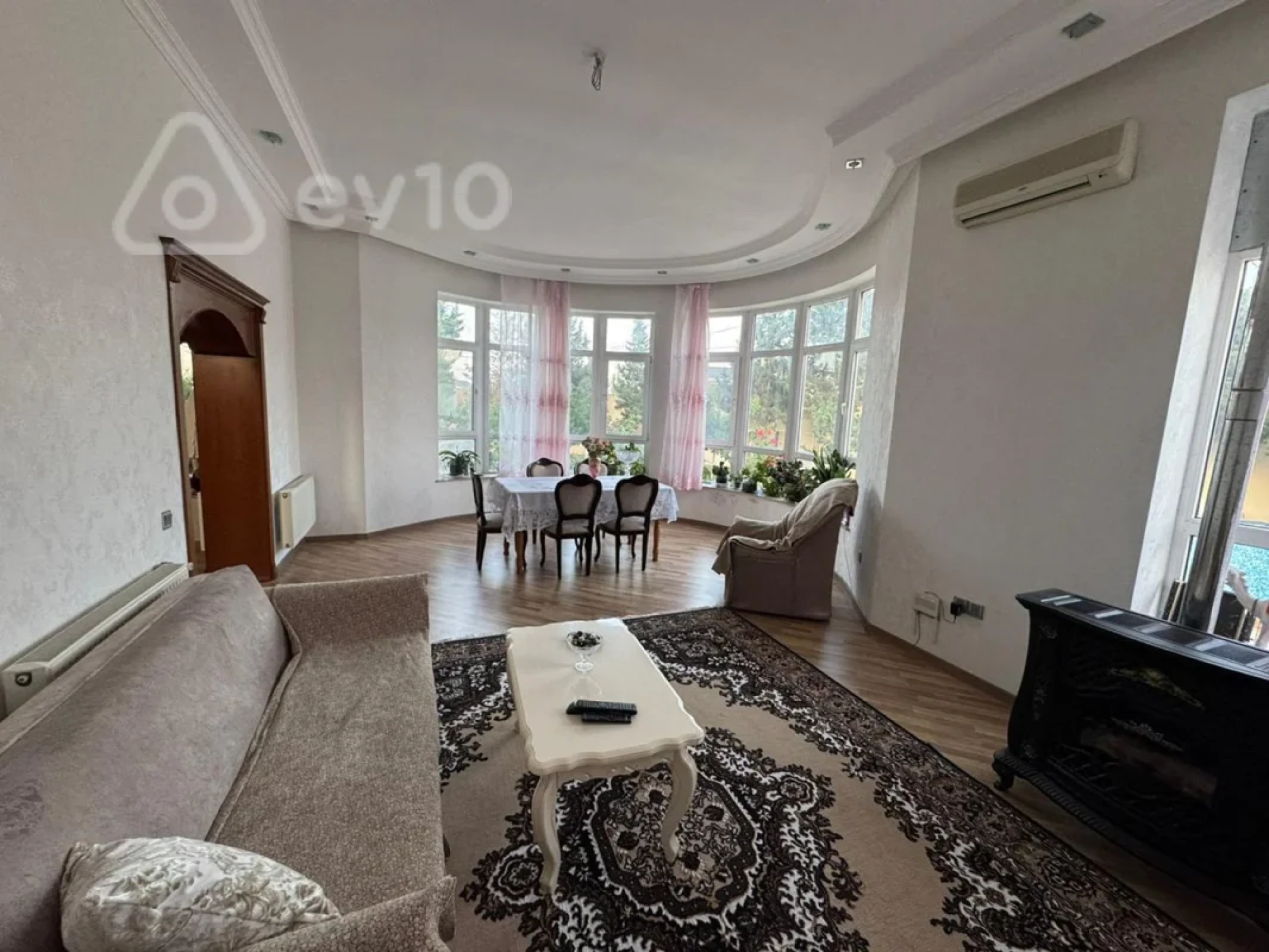 Kirayə verilir 4 otaqlı həyət evi 250 m²