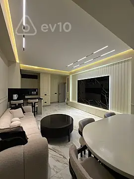 Satılır 3 otaqlı yeni tikili 105 m²
