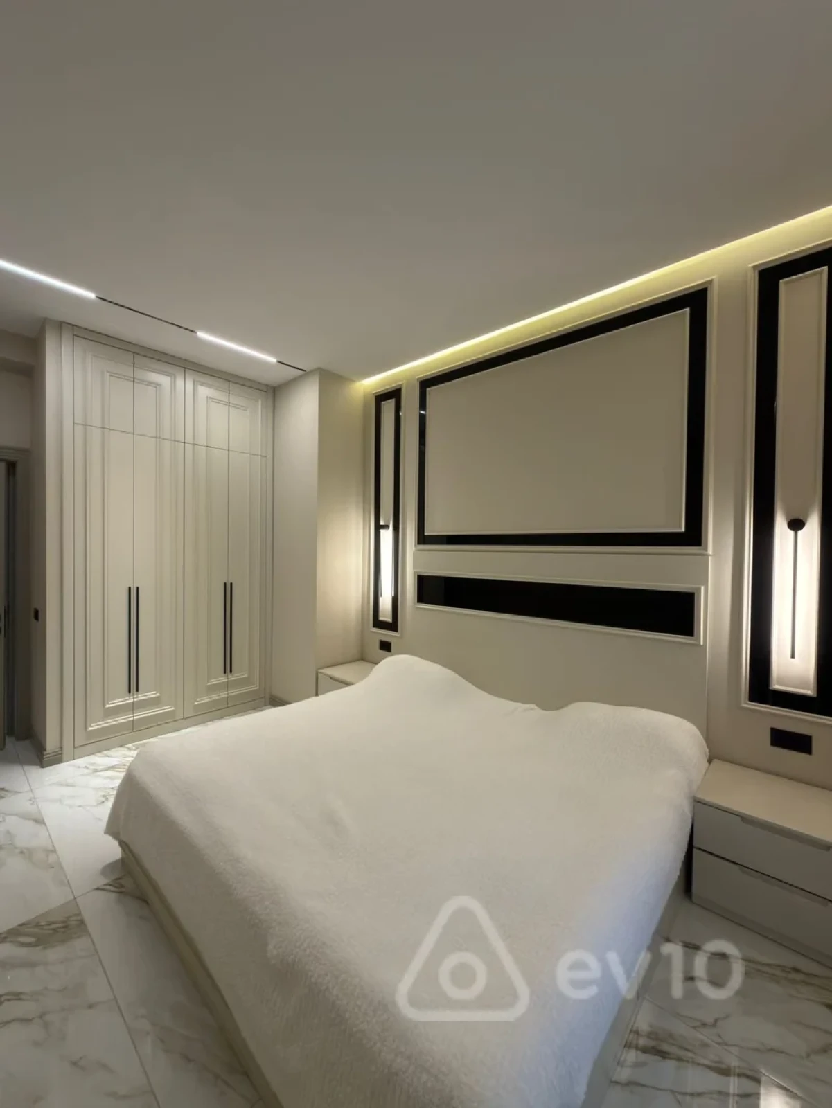 Satılır 3 otaqlı yeni tikili 105 m²