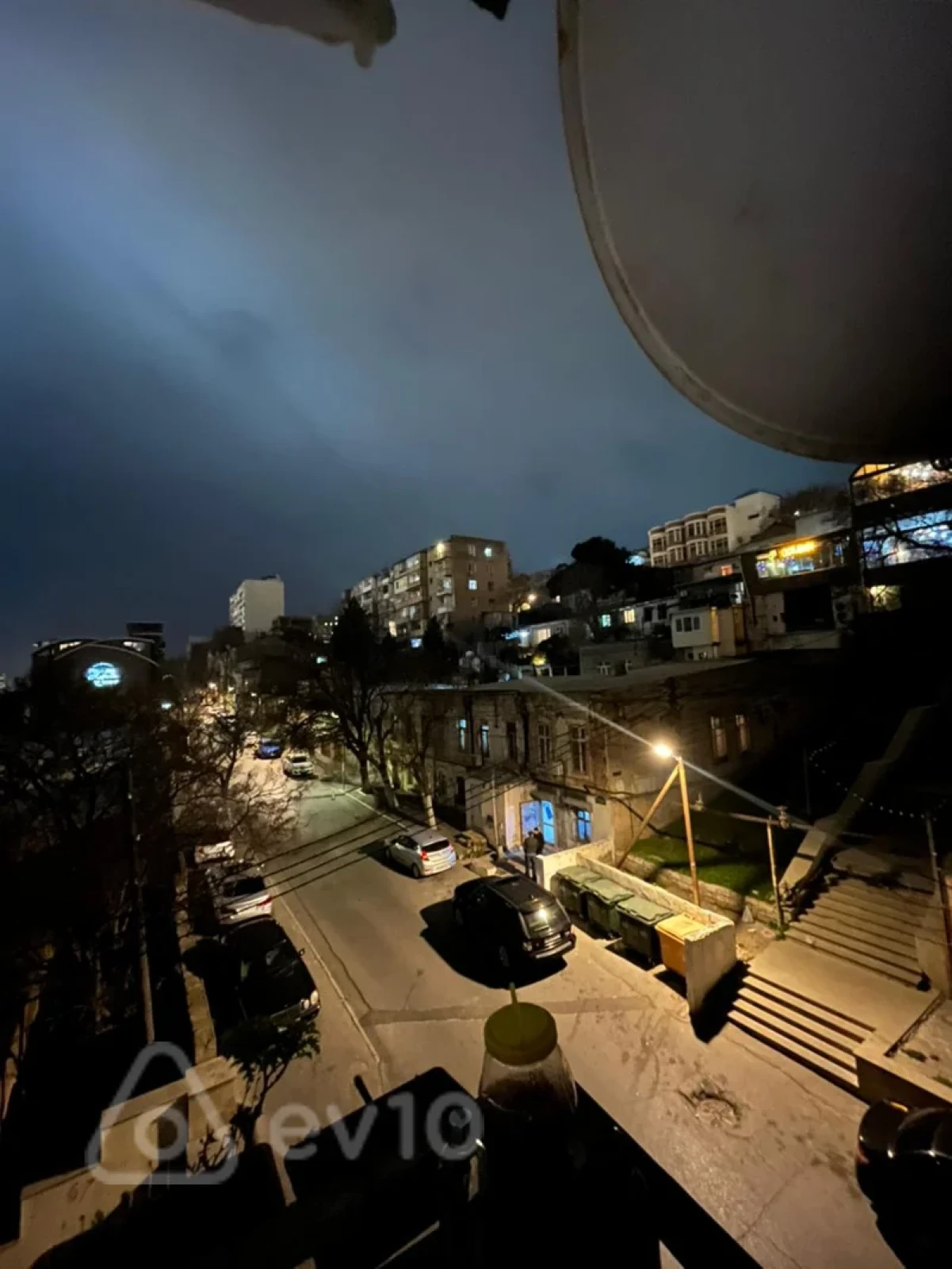 Satılır 2 otaqlı köhnə tikili 46 m²