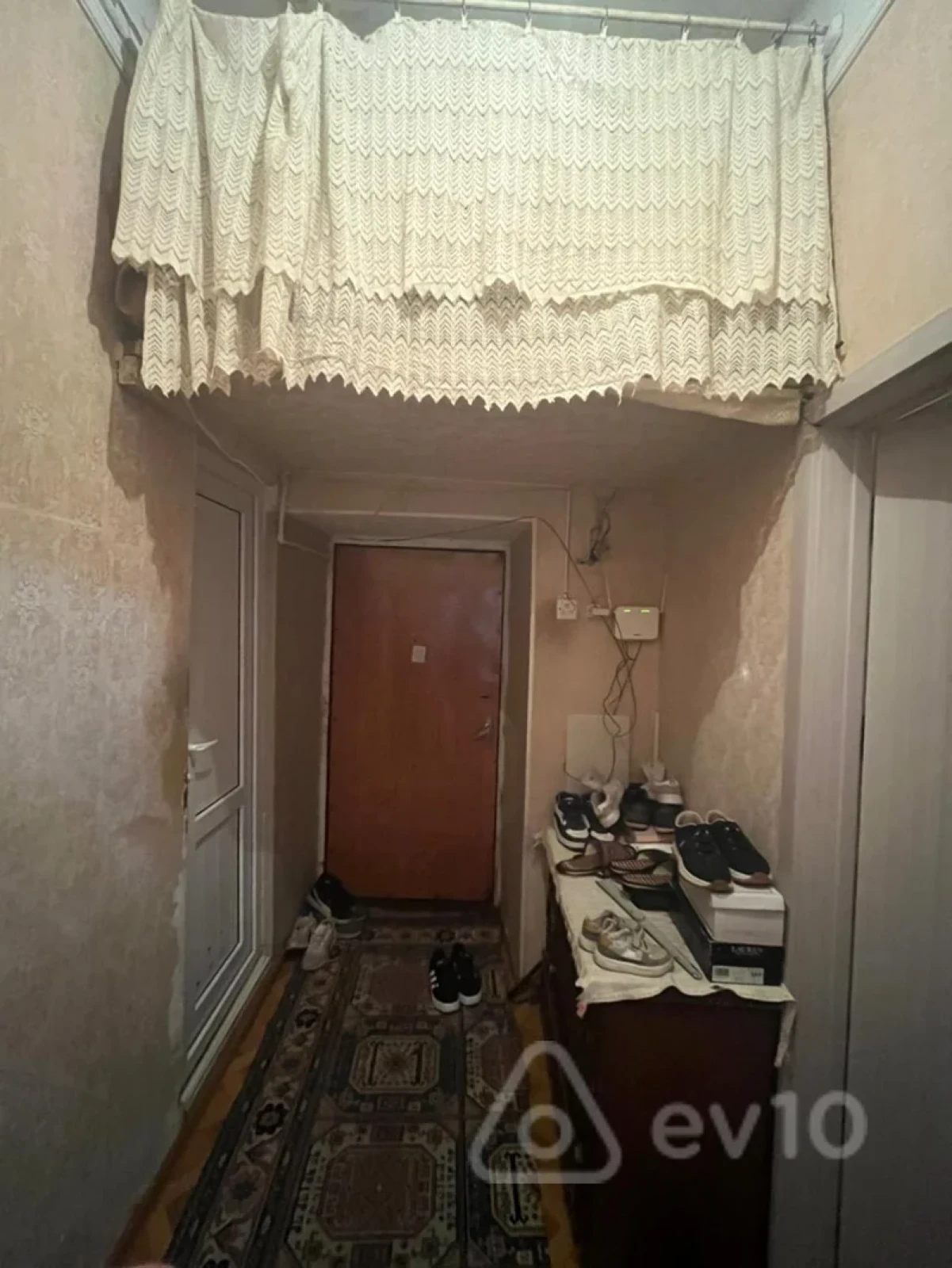 Satılır 2 otaqlı köhnə tikili 46 m²