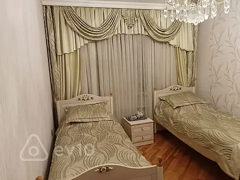 Satılır 3 otaqlı köhnə tikili 75 m²