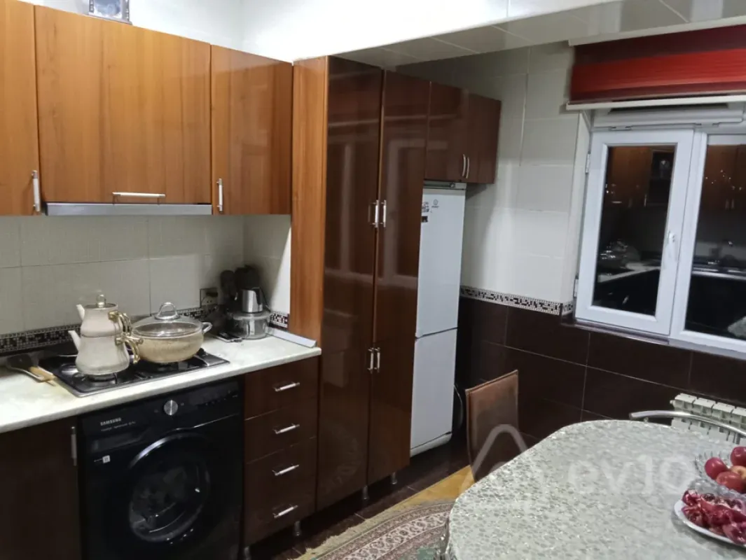 Satılır 3 otaqlı köhnə tikili 75 m²