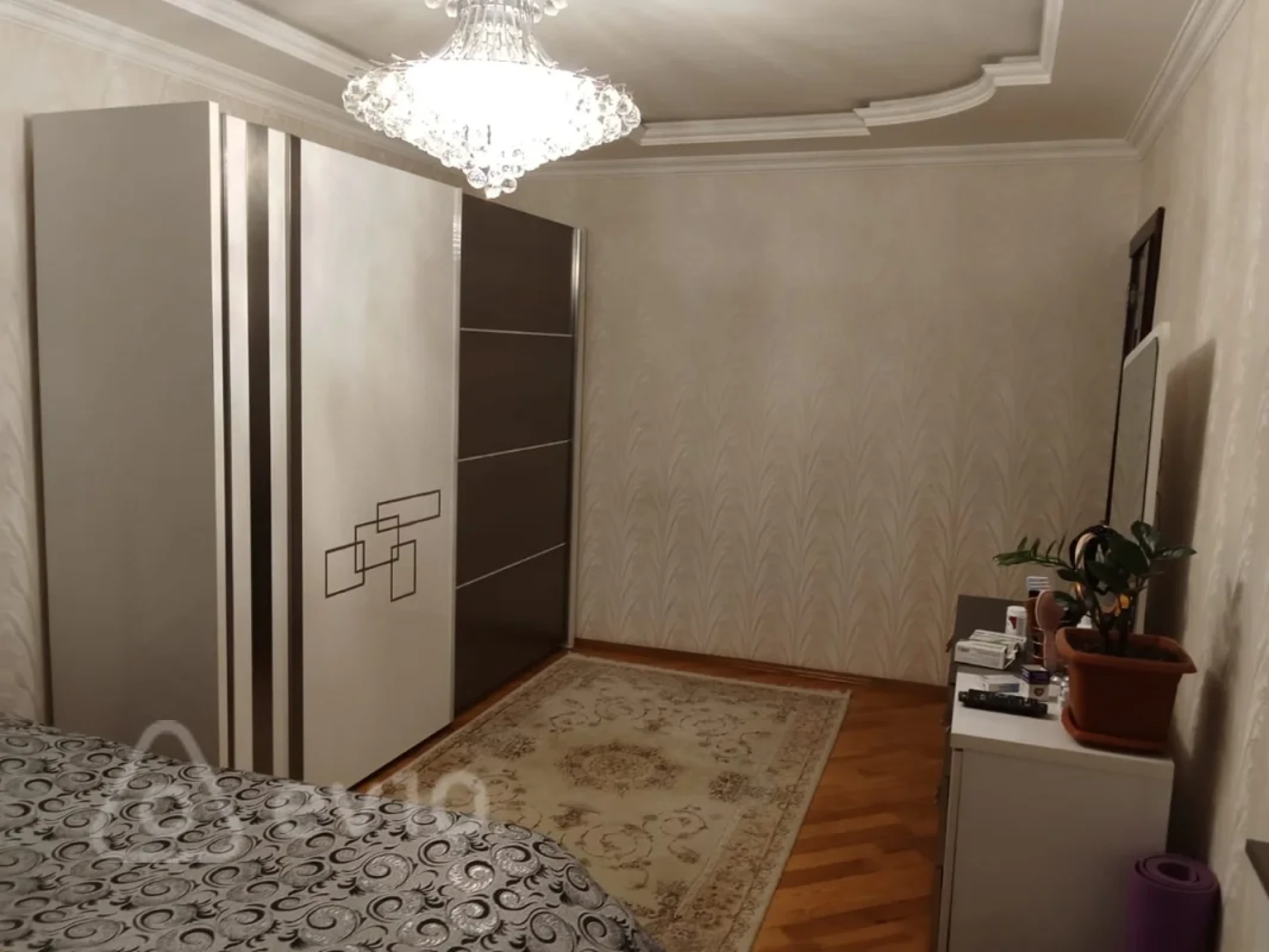 Satılır 3 otaqlı köhnə tikili 75 m²